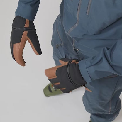 Deltaform — Black & Brown